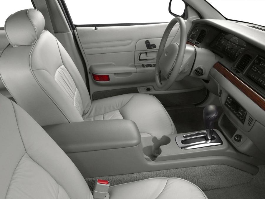  Ford Crown Victoria 1998 года  (фото 34 из 161)